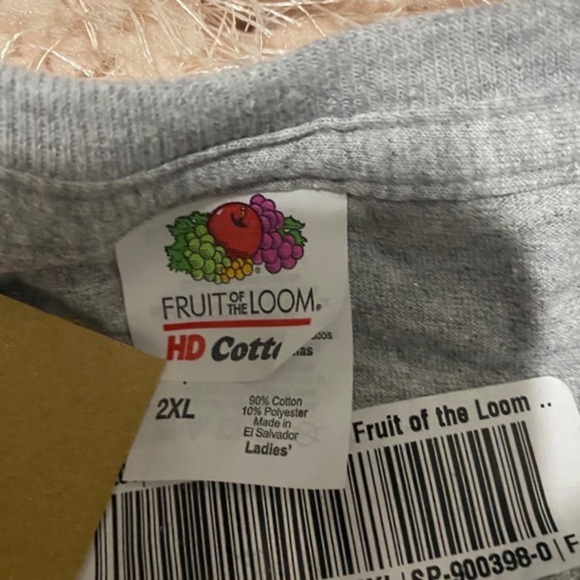 Hello 60 It Me Fruit Of The Loom Grey T-Shirt Women’s Size 2XL - Picture 4 of 8
